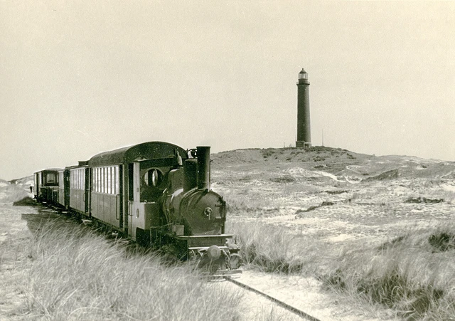 Inselbahn Amrum: Zug unterwegs in den Dünen bei Witdün (30er Jahre)
