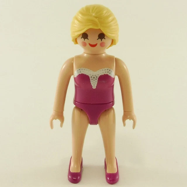 Figurine Playmobil Femme Moderne - Sous-vêtements Rouge Et Jaune, Numéro 32912, Occasion