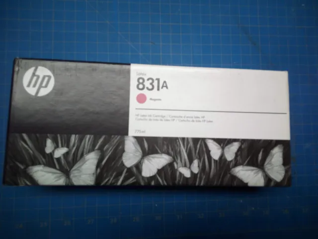 HP  Latex Ink Cartridge 831A Magenta CZ684A