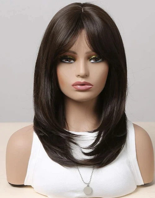 Perruque Synthétique Cheveux Courts Brun Foncé à Frange - Bonnet OFFERT - Neuf Sans Étiquettes