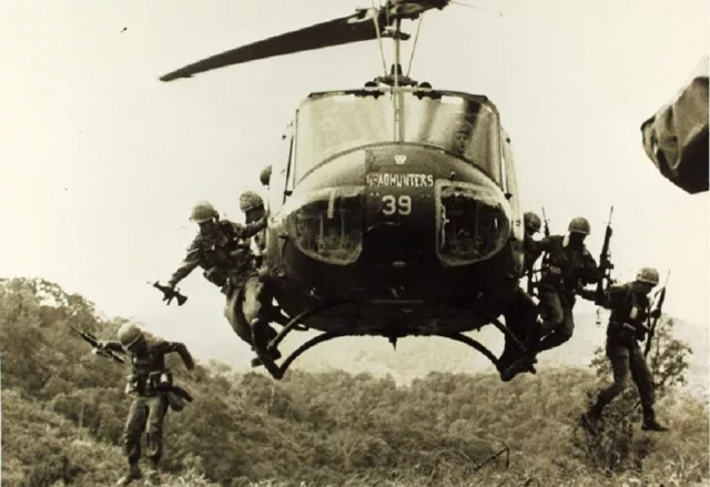 Bell UH-1 Huey Helicopter dropping off troops 13"x 19" Vietnam War Photo #50