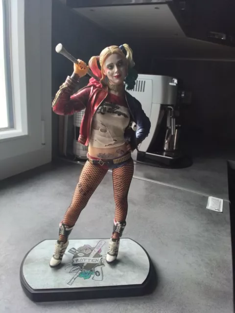 figurine de harley quinn 30 cm produit film Suicide squad