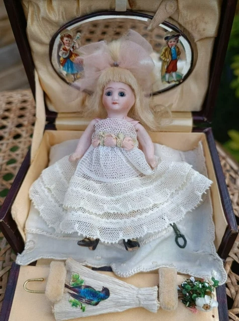 POUPÉE ANCIENNE MIGNONNETTE EUR 350,00 - FR