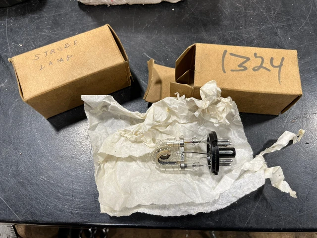 Strobe light 1324 w/ multi pins