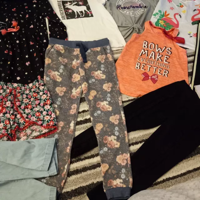 Big Bundle Of Girls Clothes Age 7 8