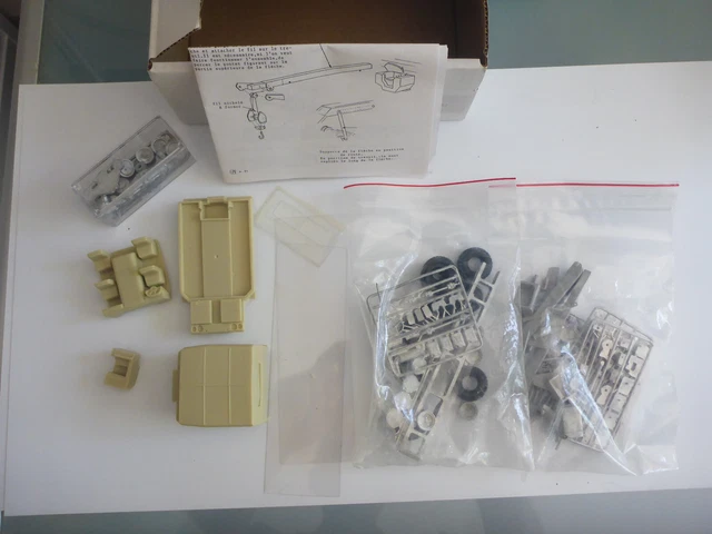 LG1685 MINITRUCKS M9 1/50 Kit résine monté Camion benne Berliet GBC sable EdL