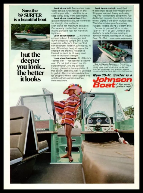 1969 Johnson Motors Waukegan Illinois 19 Foot Surfer Boat Tan Woman Hat Print Ad