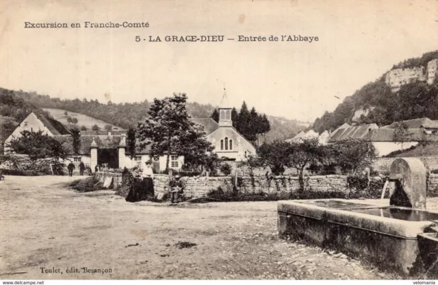 5271 Cpa La Grâce Dieu - entrée de l'Abbaye