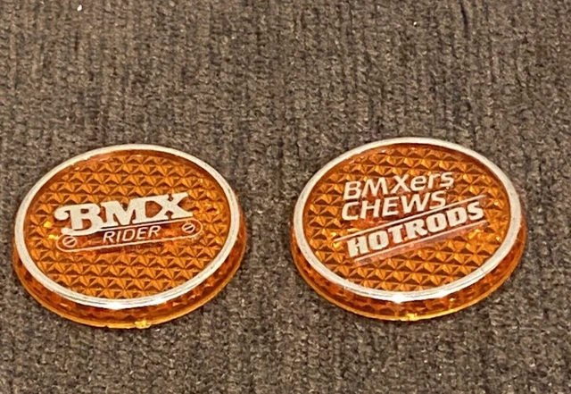 vintage BMX orange/silver plastic pin badge x 2–BMX rider & BMXers chews hotrods