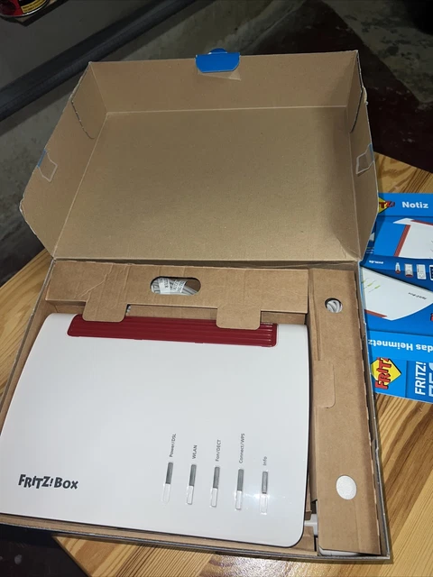 AVM FRITZ!Box 7590 WLAN Router mit Modem - Weiß (20002784)