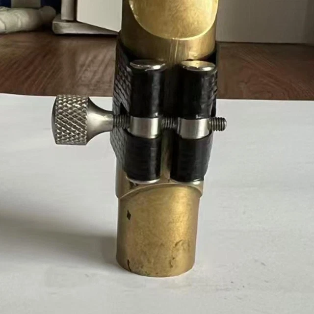 Pince De Ligature Métal Pour Bec De Saxophone & Clarinette | Argenté | Serrage Rapide, Améliore Le Son | 36x26.5 Mm