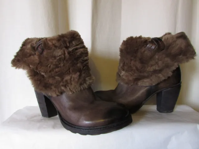 boots/bottines  fourrées pakros cuir marron/bronze et fausse fourrure  41 2