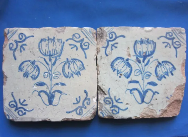 2 Antique Delft tiles - 17th century - tulips