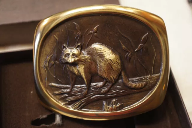 Solid Bronze Raccoon,  Buckle Animal Artist Steven L Knight-Boxed-tarnished spot