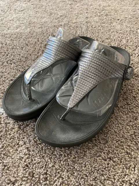 Fitflop Womens Silver Leather Toe Post Sandal Shoe Buckle US 10 EU 42 SN 402-054