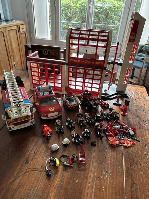 FIGURINE PLAYMOBIL CASERNE de pompiers femme femme pompier radio