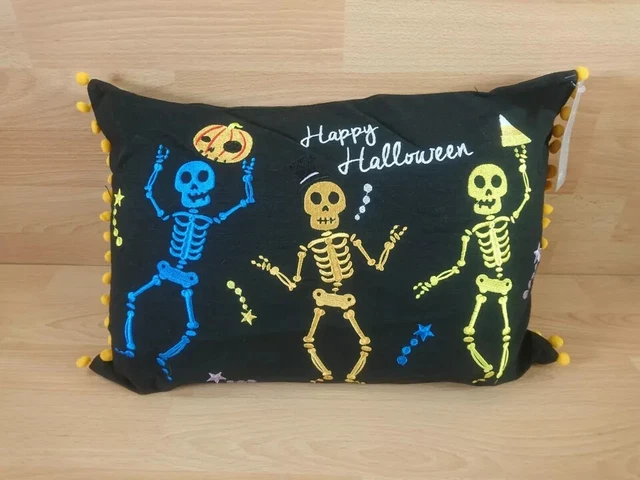 TK MAXX KENAR Home Happy Halloween Skull Cushion Black Feather Candy Corn 9.99 PicClick UK
