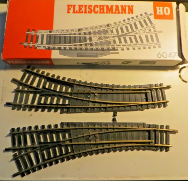 Fleischmann H0 6046 L/R Bogenweichenpaar mit Stellhebel ohne Antrieb gut in OVP