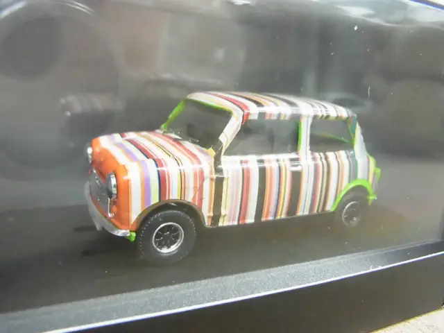 PAUL SMITH MINI Cooper car multi stripe Keyring key fob charm in dust bag