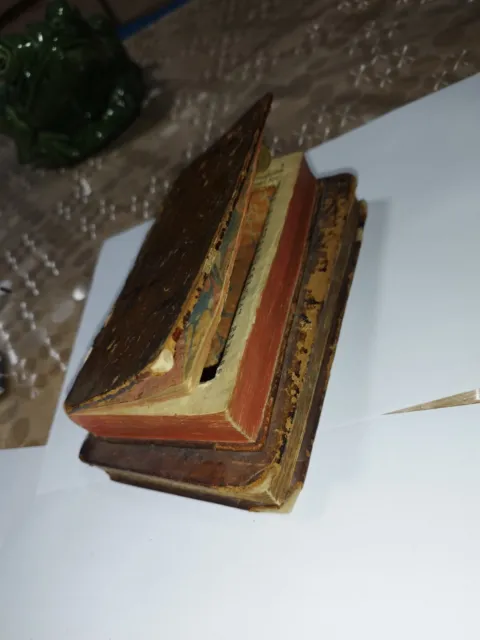 Rare Ancien Livre Boite à secret en cuir, Trompe l'oeil 18 Eme A Plat