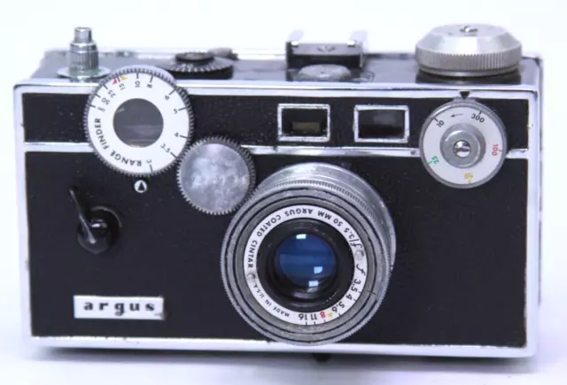 ARGUS C3 35mm FILM CAMERA WITH 50mm f/3.5 CINTAR LENS “THE BRICK” TESTED