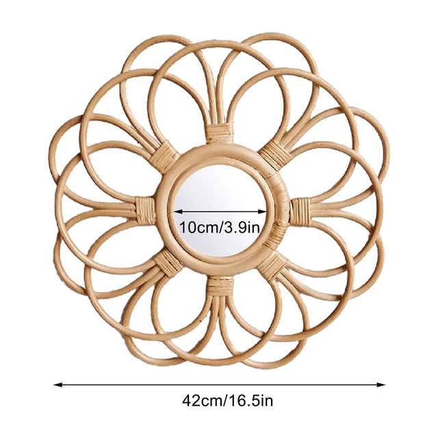 Specchio vintage rotondo in rattan per decorazione parete che riflette luce naturale