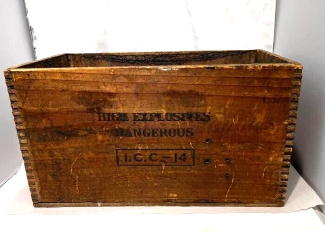 Dupont Explosive Red Cross Blasting No. 4 Free Running 40% Wooden Box