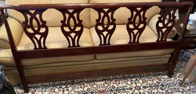 Henkel Harris Chippendale Inspired King Size Mahogany Bed Headboard