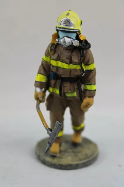 Del Prado Zinnfigur; Fireman, firedress, Quebec, Canada, 2003