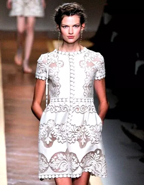 Valentino Pointelle Embroidered Lace 2012 Spring Runway Ivory Dress IT 38 / US 2