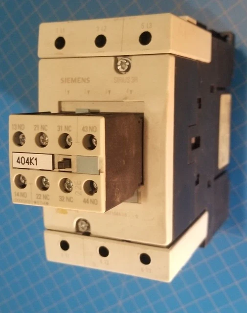 Siemens 3RT1044-1BB40 Sirius Contactor W/ 3RH1921-1HA22 Auxiliary Contact Block