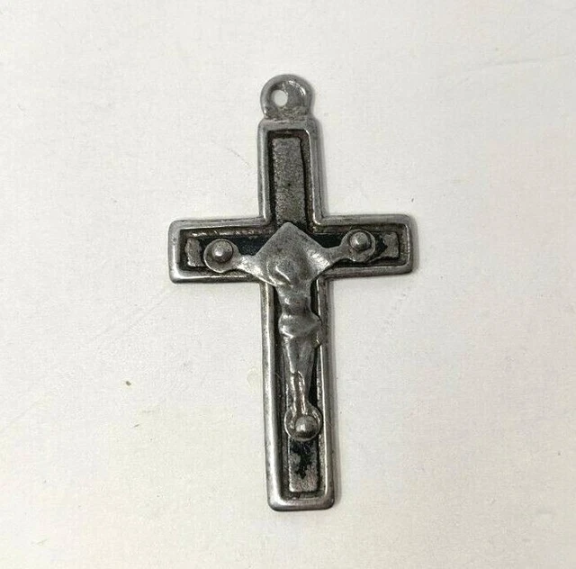 Crucifix Catholique Vintage En Métal - Pendentif Religieux Occasion, Bon état Général Avec Traces D'usure