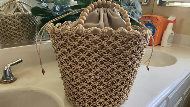 Kayu Bucket Straw Tote