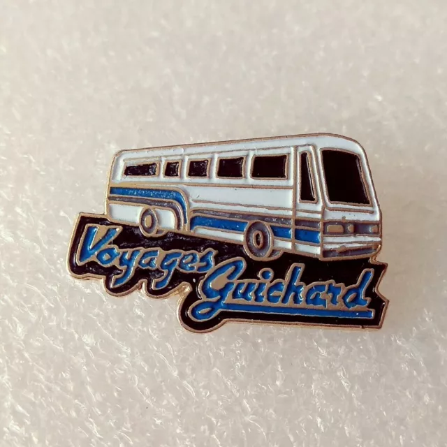 Pin's Lapel pin pins CAR AUTOBUS AUTOCAR BUS VOYAGES GUICHARD