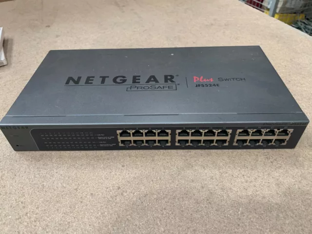 NETGEAR Prosafe Plus Switch 24-port Fast Ethernet JFS524E