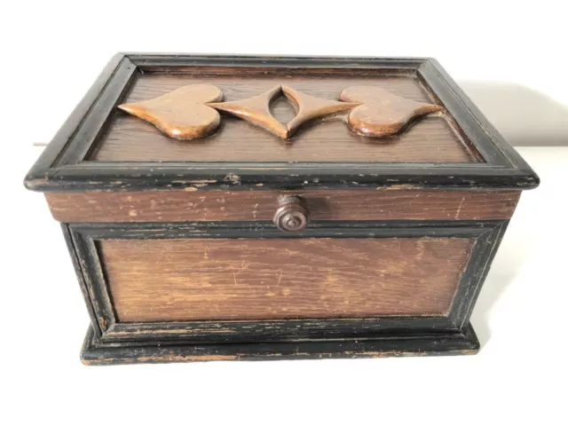 Coffre boite ancien en bois - Motifs piques - Boîte à couture