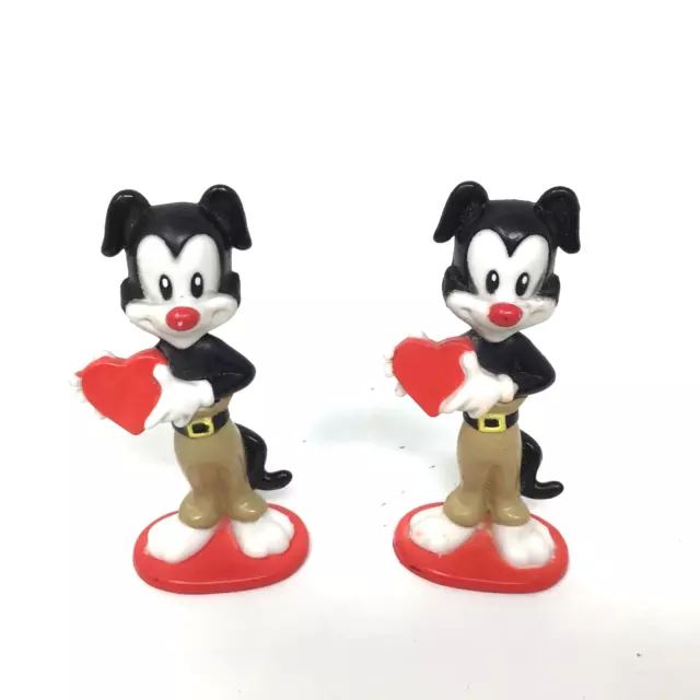 2 Vtg 1997 Animaniacs Yakko Valentines Day PVC Figures Heart Cake Topper Elmers