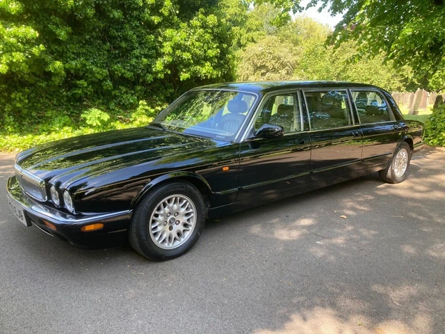 2000 Daimler Limousine by Eagle - Mileage: 70,970. MOT: 02/07/2023