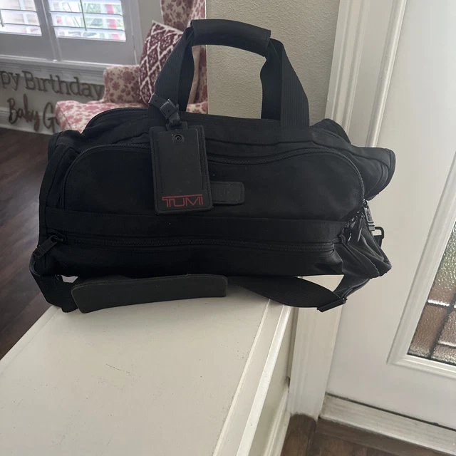 Tumi Ballistic Nylon Medium Duffel Travel Gym Bag Luggage