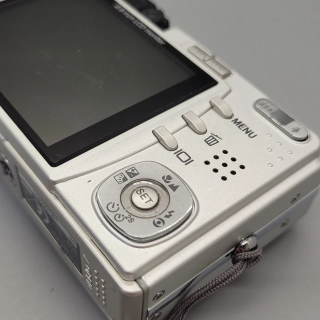 Hitachi HDC-831E 8,1 megapixel fotocamera digitale compatta argento testato 18