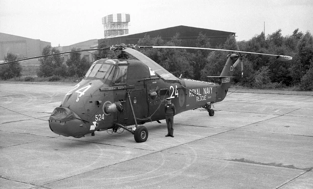 771 Sqn, Wessex HU.5, XT471 '524-CU' at Greenham Common, Jun 1981 - B&W Neg_6044
