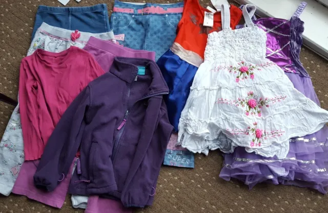 GIRLS CLOTHES BUNDLE AGE 3-4 YRS LEGGINGS DRESSES Fleece top Peppa Pig 9 items