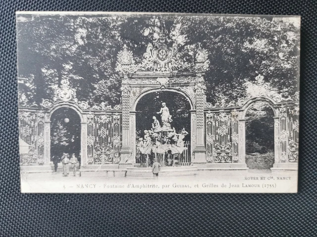 CPA 54 NANCY - Fontaine d'Amphitrite et Grilles de Jean Lamour