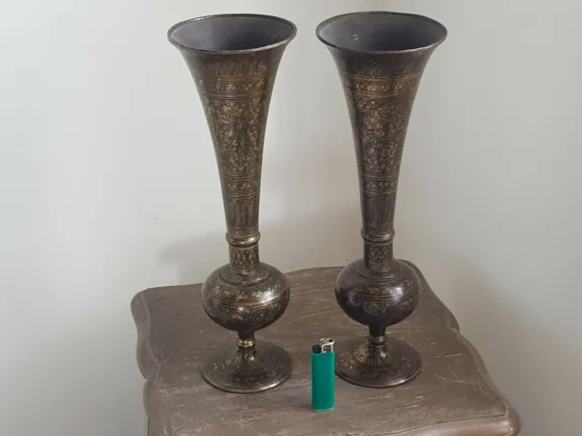 Belle Paire De Grands Vases En Bronze Perse , Iran , Qadjar .....