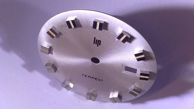 POUR MONTRE LIP 27.30 mm UN ANCIEN CADRAN STOCK LIP DE 1975