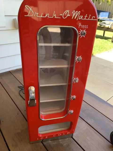 Drink-o-Matic Softdrink vending machine