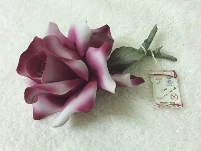 Schöne DEA CAPODIMONTE Bisque Porzellan Single ROSE Blume