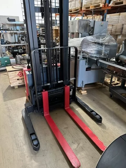 used electric fork lifts for sale