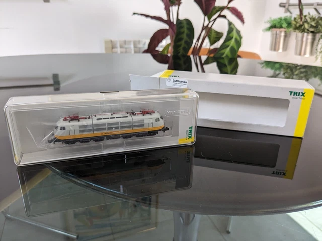 Locomotive électrique Minitrix (N) – BR 103 Lufthansa Express – Échelle N – Occasion