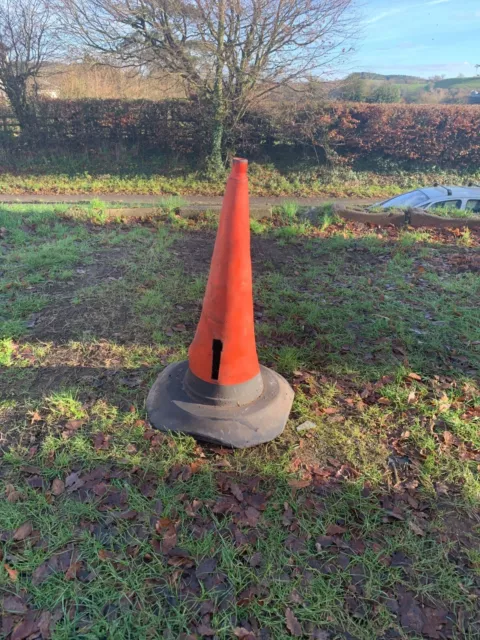 1 metre traffic safety cones, Melbacone. 16 available